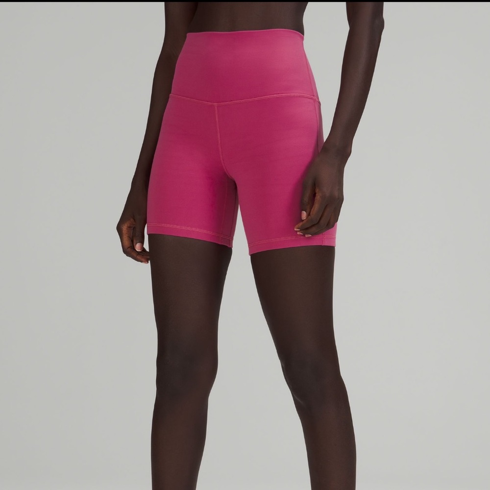 NWT * Lululemon Pink Lychee Align High Rise Lined Short 6” in Size 2